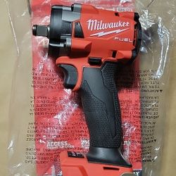 Milwaukee M18 1/2 Mid Torque Impact Wrench 