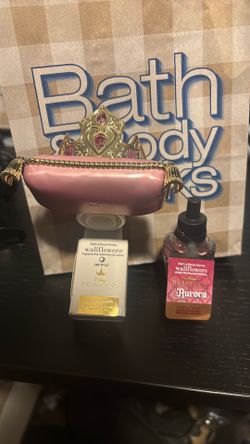 EXCLUSIVE DISNEY PRINCESS & BBW AURORA WALLFLOWER REFILL AND PLUG