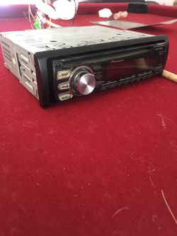Pioneer stereo head unit