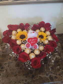 Venta De Flores Domingo 13 En Brookhurst St Y Edinger