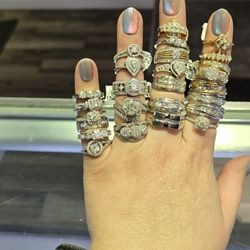 STUNNING Solid Gold Rings Various Sizes And Styles!!