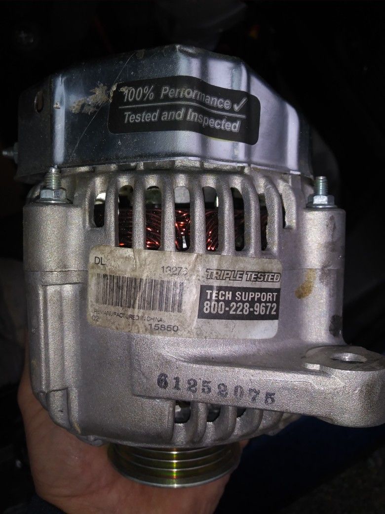 Alternator For Toyota Pickup, 1995