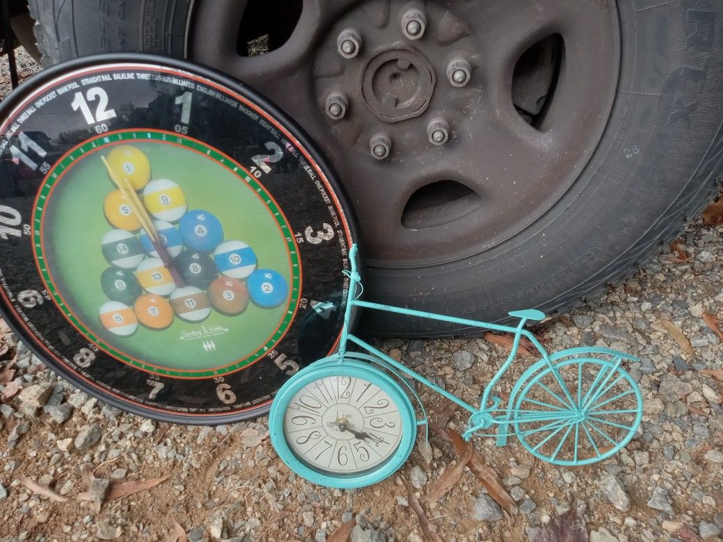 Shooting Pool Clock ! Or Bicycle Clock .