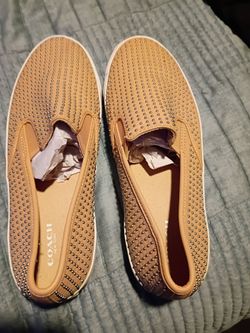 Coach shoe
