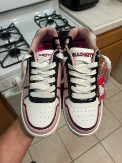 Hello Kitty Shoes