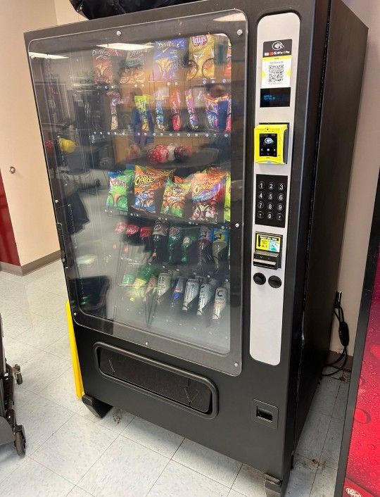 Beverages/Snacks Combo Machine with Card Reader