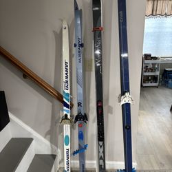 Cross country skis assorted sizes sold as is for parts or project