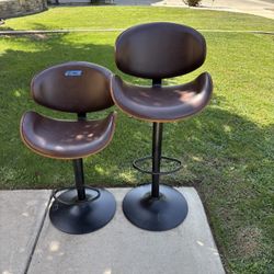 BAR STOOL