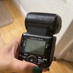 SPEEDLIGHT SB-700