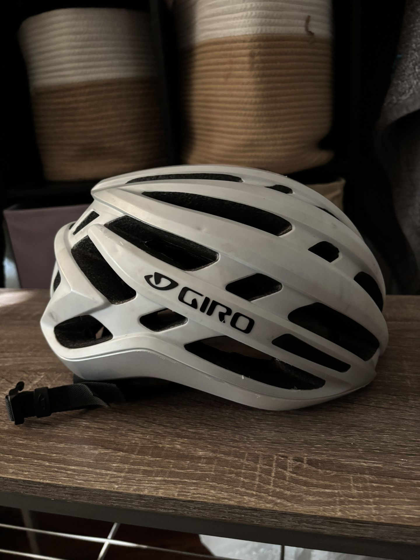 Giro MIPS Cycling Helmet