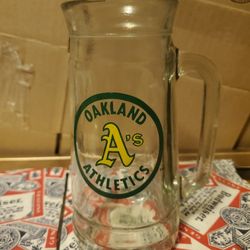 Vintage Oakland A's beer mug glass