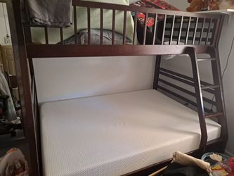 Bunk beds full and twin size