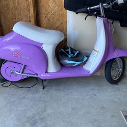 Girls Razor scooter