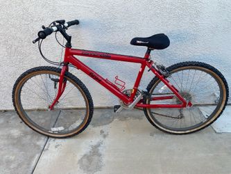 Vintage 26in Cannondale Red Shred mountain bike $450