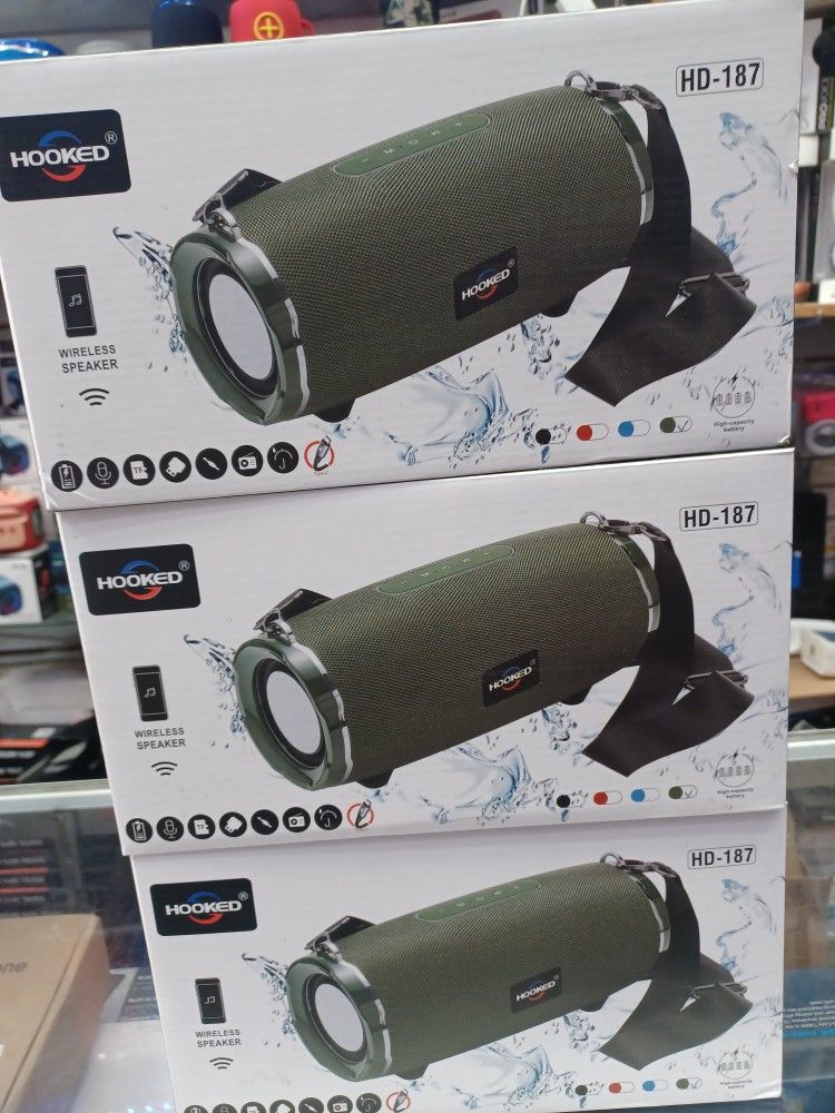 Excellent Gift π Item. Personal Bluetooth Speakers. 5 Colors In Stock