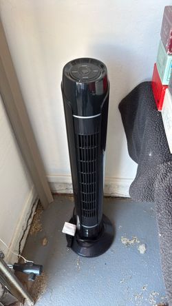 Ultra quiet rotating gerbil fan three speeds and swing mode as well as timer
