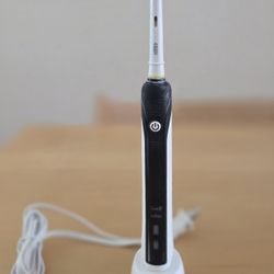 Oral-B Toothbrush 