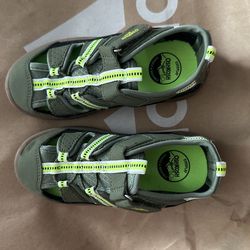 Oshkosh Sandals Size 11