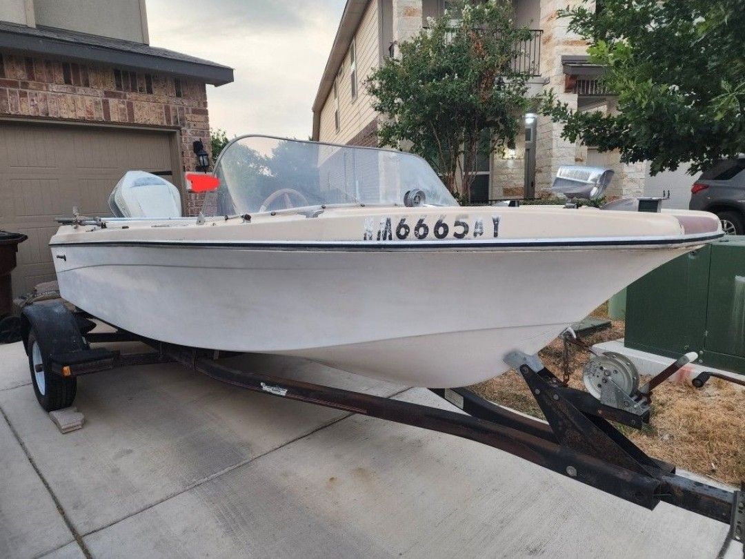 Boat 1964 Elgine Runabout Boat 16 Ft