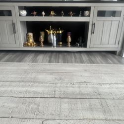 Beautiful And Comfortable Living Room Set 