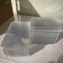 One touch magnetic card holder