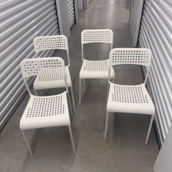 IKEA White Chairs for Sale 