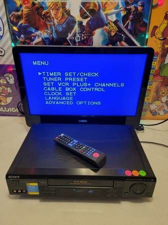 Working Sony VHS VCR 4 Head HiFi Player w/ Remote AV Cables
