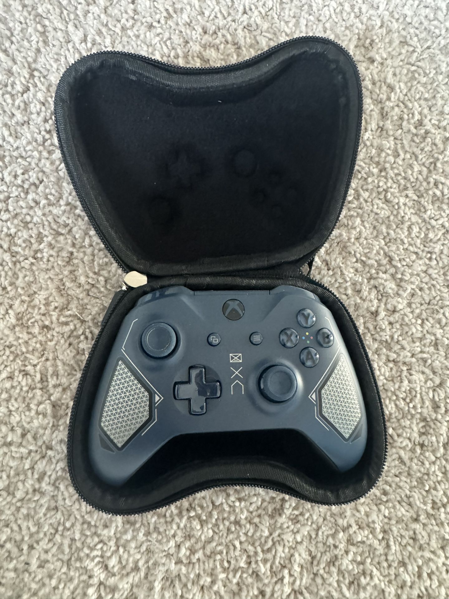Xbox Fancy Controller With The Cover Case
