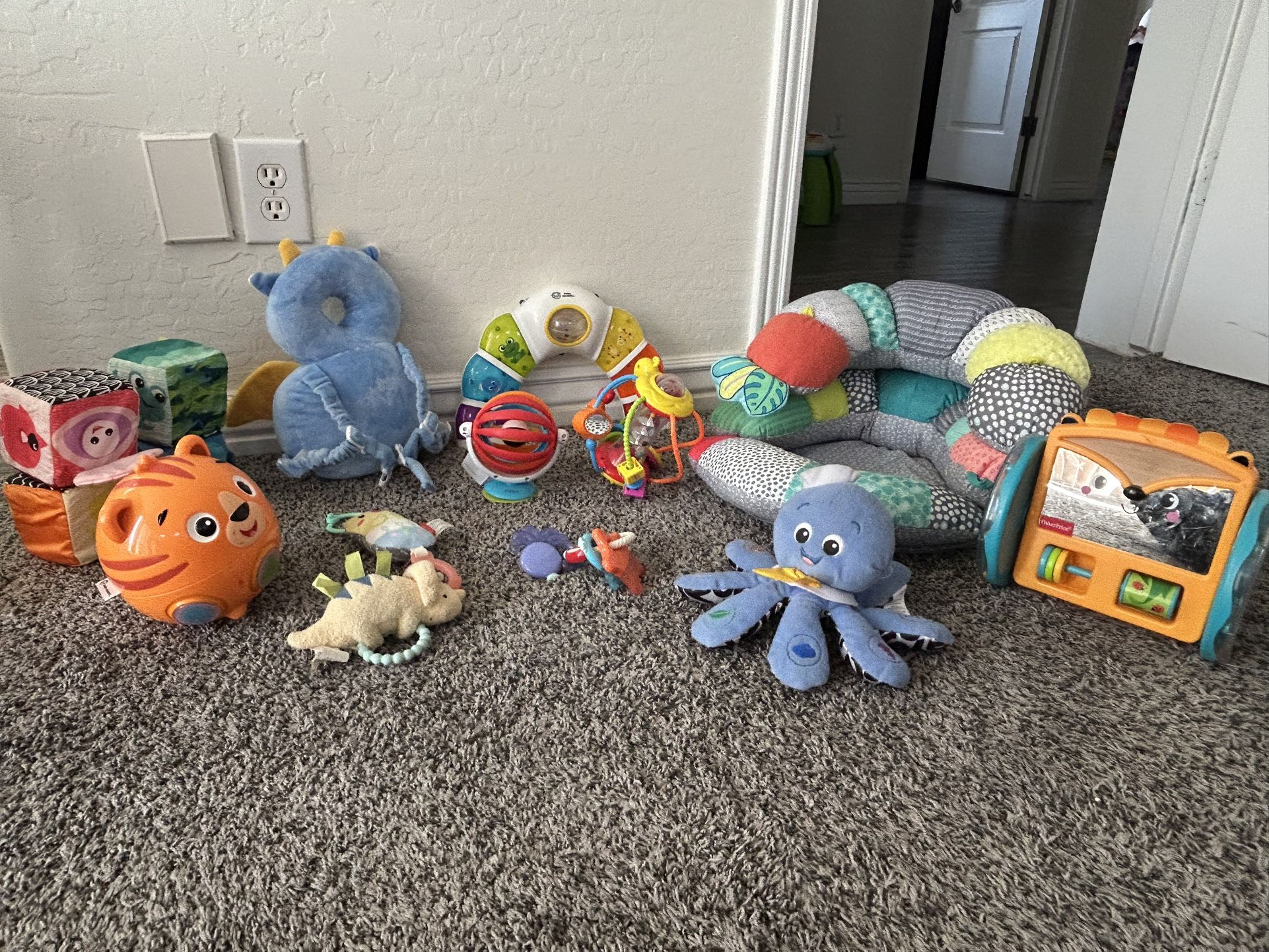 ๐ผ Baby Tummy Time Bundle โ Name Brands + Bonus Toys! ๐งธ