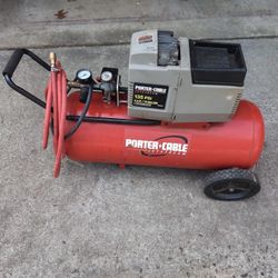Porter Cable 15 gal rolling air compressor, 135psi