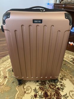 Kenneth Cole Expandable Large Luggage