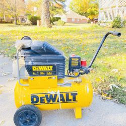 Dewalt D55166 6-Gallon 135PSI Compressor 