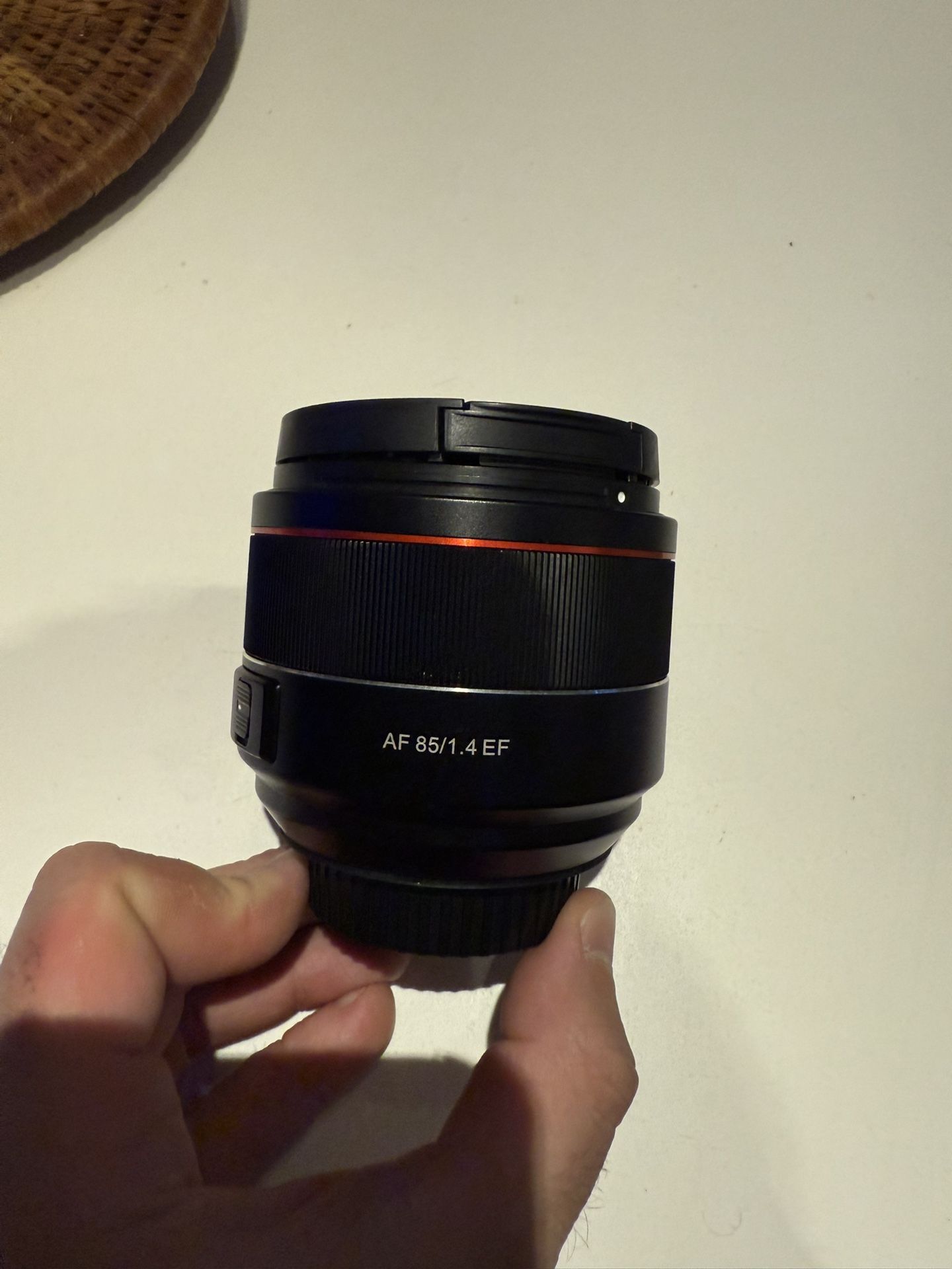 Samyang 85mm 1.4 EF Mount