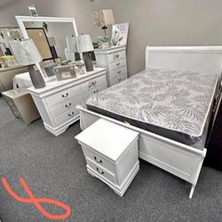🎀Mayville White 5 Piece Queen Panel Bedroom Set👌