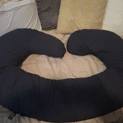 Pregnancy pillow