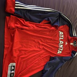 Game Worn Atlanta Hawks Warm Up