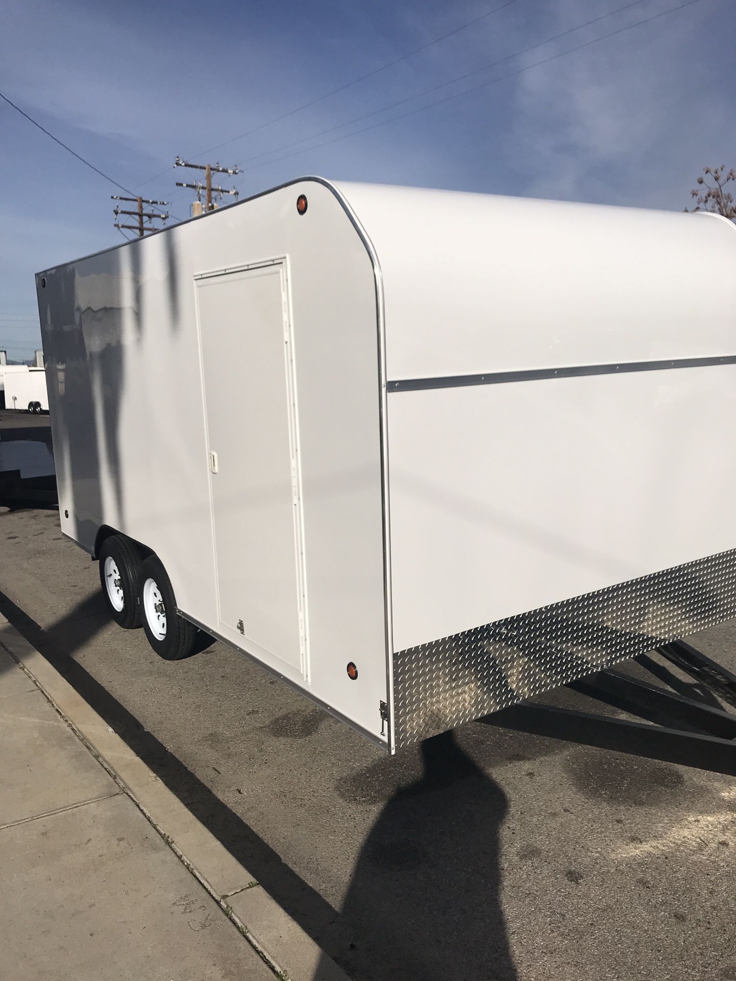 Brand new 8.5x20x7 enclosed trailer