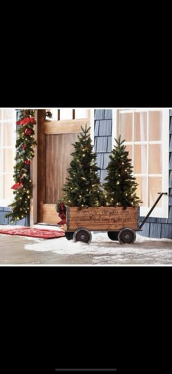 Topiaries in Vintage Wagon pre-lit trees