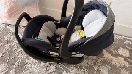 I have these baby car seat and some bumpers I think for newborn babies all free