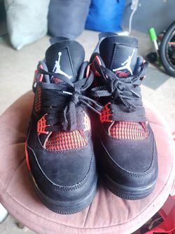 Jordan 4 Thunder Red