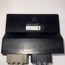 Suzuki GSXR750 ECU ECM CONTROL FI 