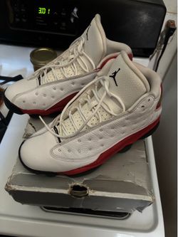 Air Jordan 13 retros size 9.5