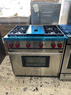 36” wolf all gas range in stainless steel