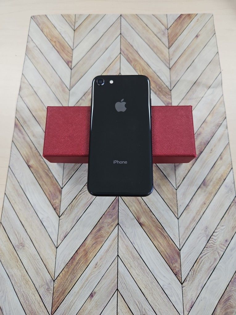 Iphone 8 64gb. Unlock Any Sim
