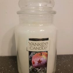 Yankee Candle Sugared Apple (22 OZ) DISCONTINUED ITEM
