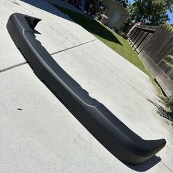 Chevy Silverado HD Top Bumper Pad 03-06