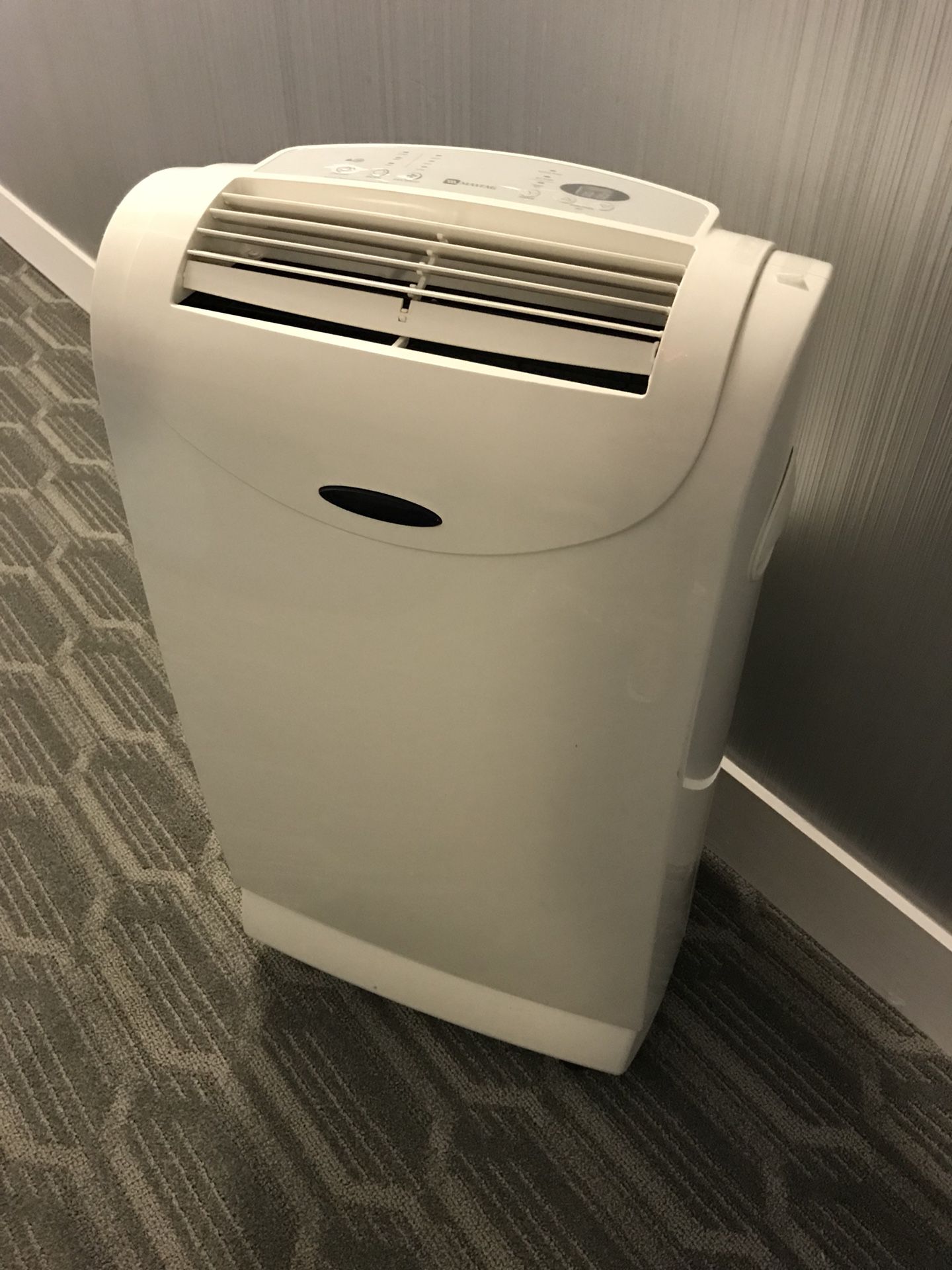 NEW! Maytag Portable Air Conditioner 9000 BTU