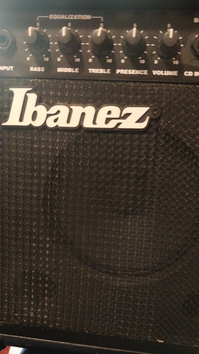 Mini But Powerful IBANEZ Amp! IBZ10B