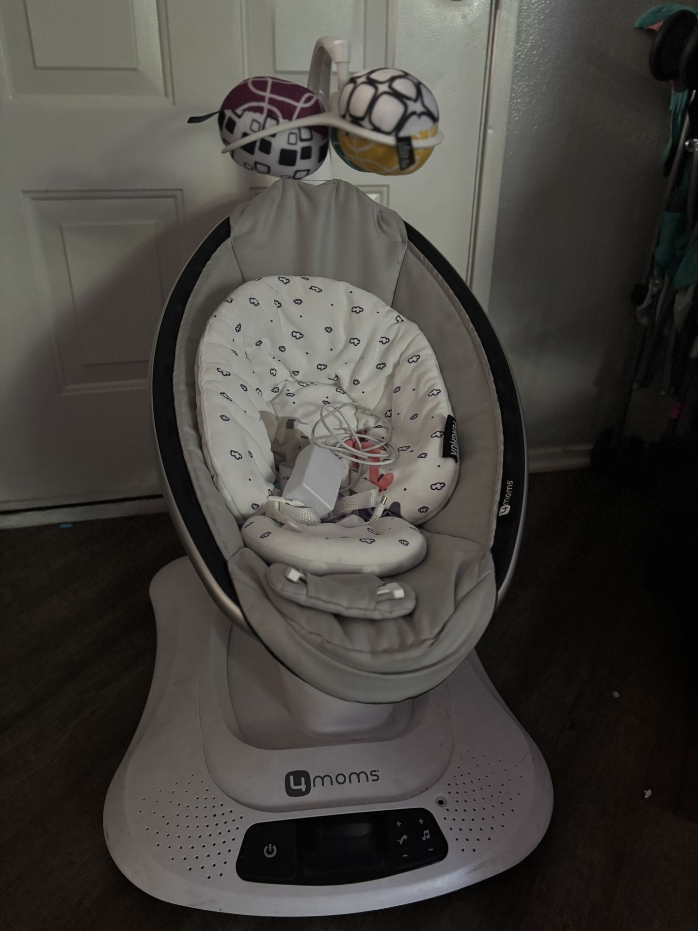 4Moms mamaroo Swing