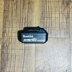 Makita Broken Battery  (READ DESCRIPTION)